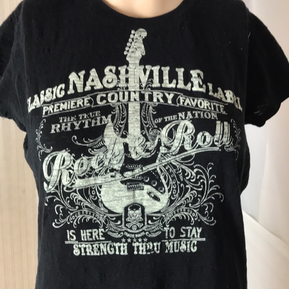 Classic Nashville Graphic T-Shirt Size S Pimatee